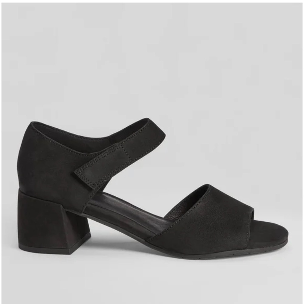 EILEEN FISHER Fey Tumbled Nubuck Leather‎ Sandal Size 6.5 Black Block Heel